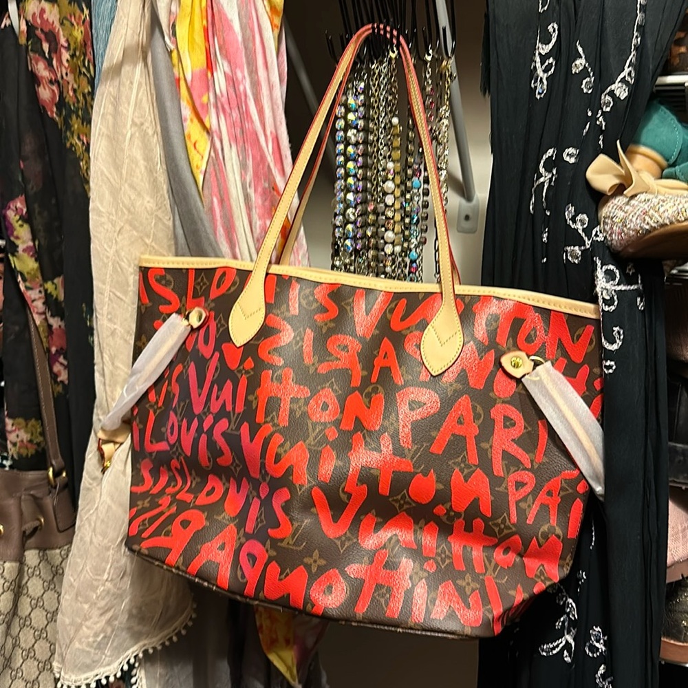 Graffiti tote orange lettering with make up bag. Vintage deadstock / never used